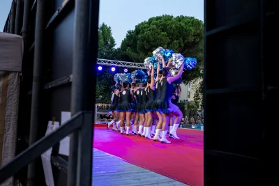 L'esibizione vista dalle quinte — Majorettes Onda Azzurra, Jesolo